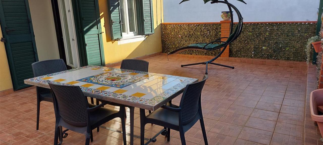 Апартаменти La Terrazza Dell' Angelo Pomarico Екстер'єр фото